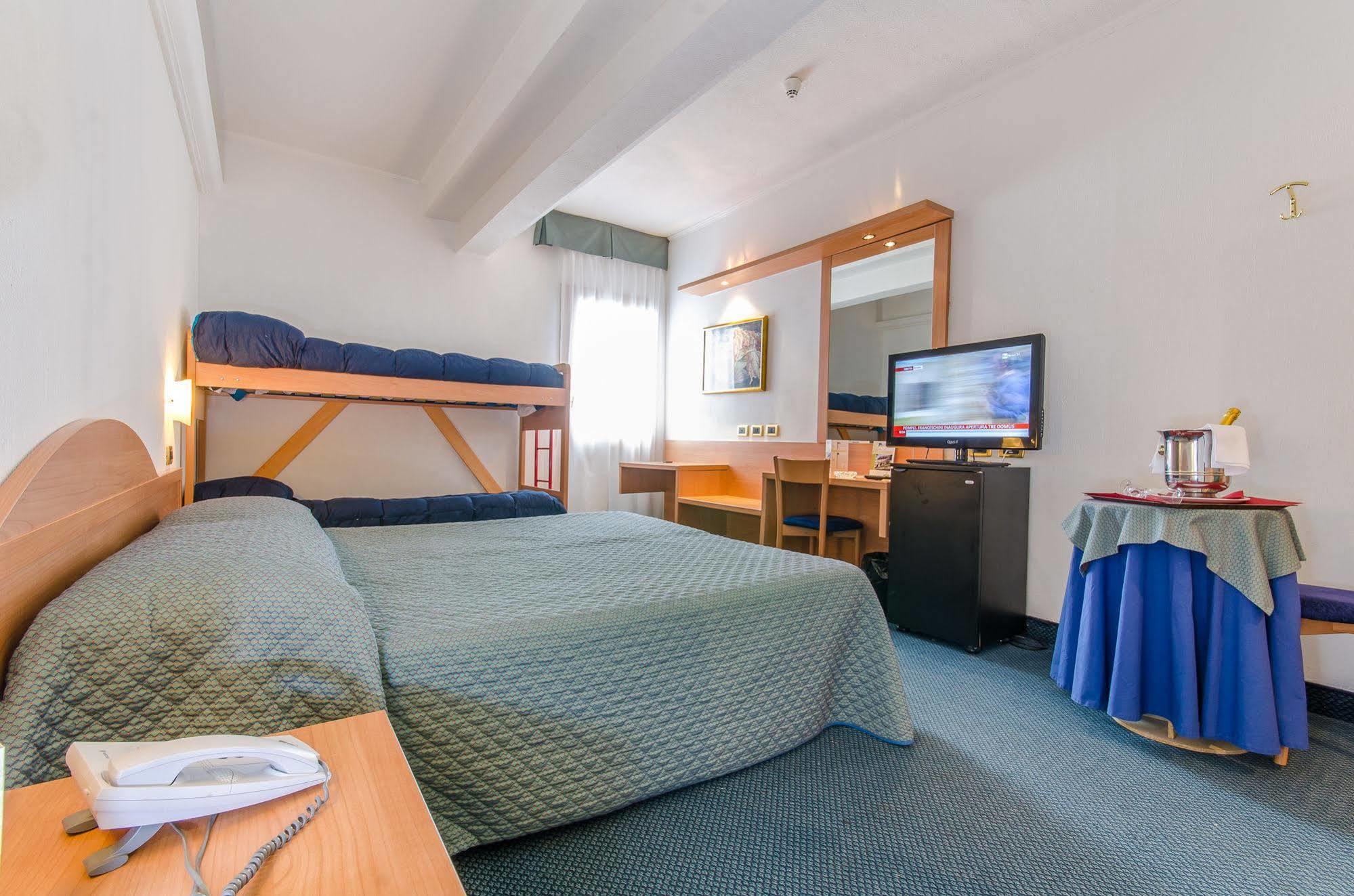 Hotel Residence Club Primula Пескассероли Экстерьер фото