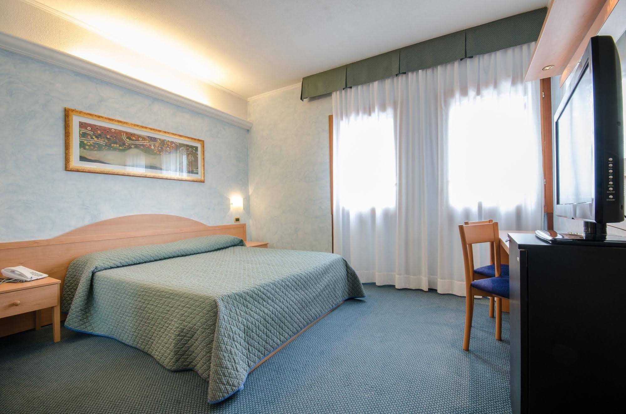 Hotel Residence Club Primula Пескассероли Экстерьер фото